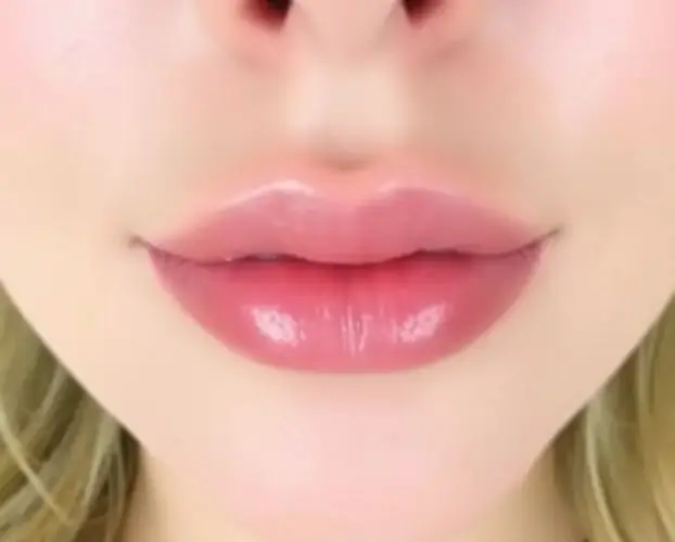 Permanente Lippen und Lippenpigmentierung